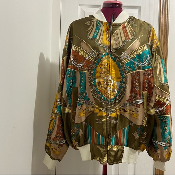 Juhli Vancouver women boroque stylish silky  bomber jacket. Size M/L. Used. - Picture 14 of 14